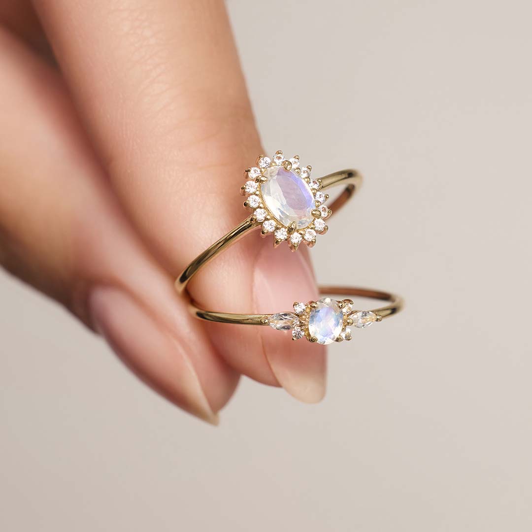 Lilac Diamond Ring | 18k Gold