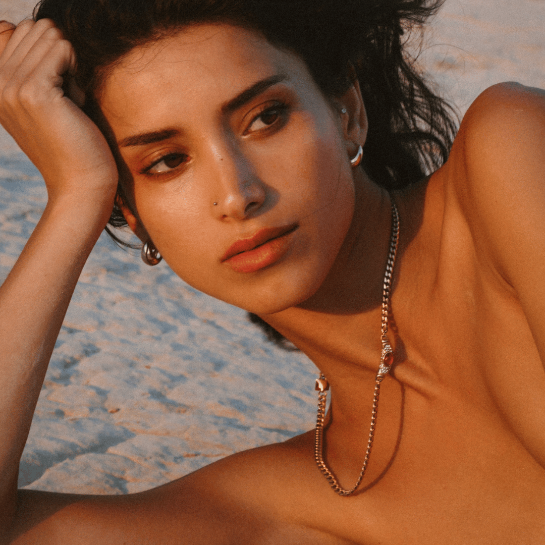 Bella Necklace