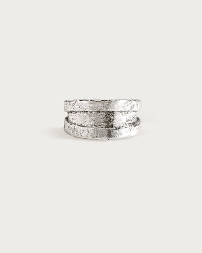 Terra Kiss Ring