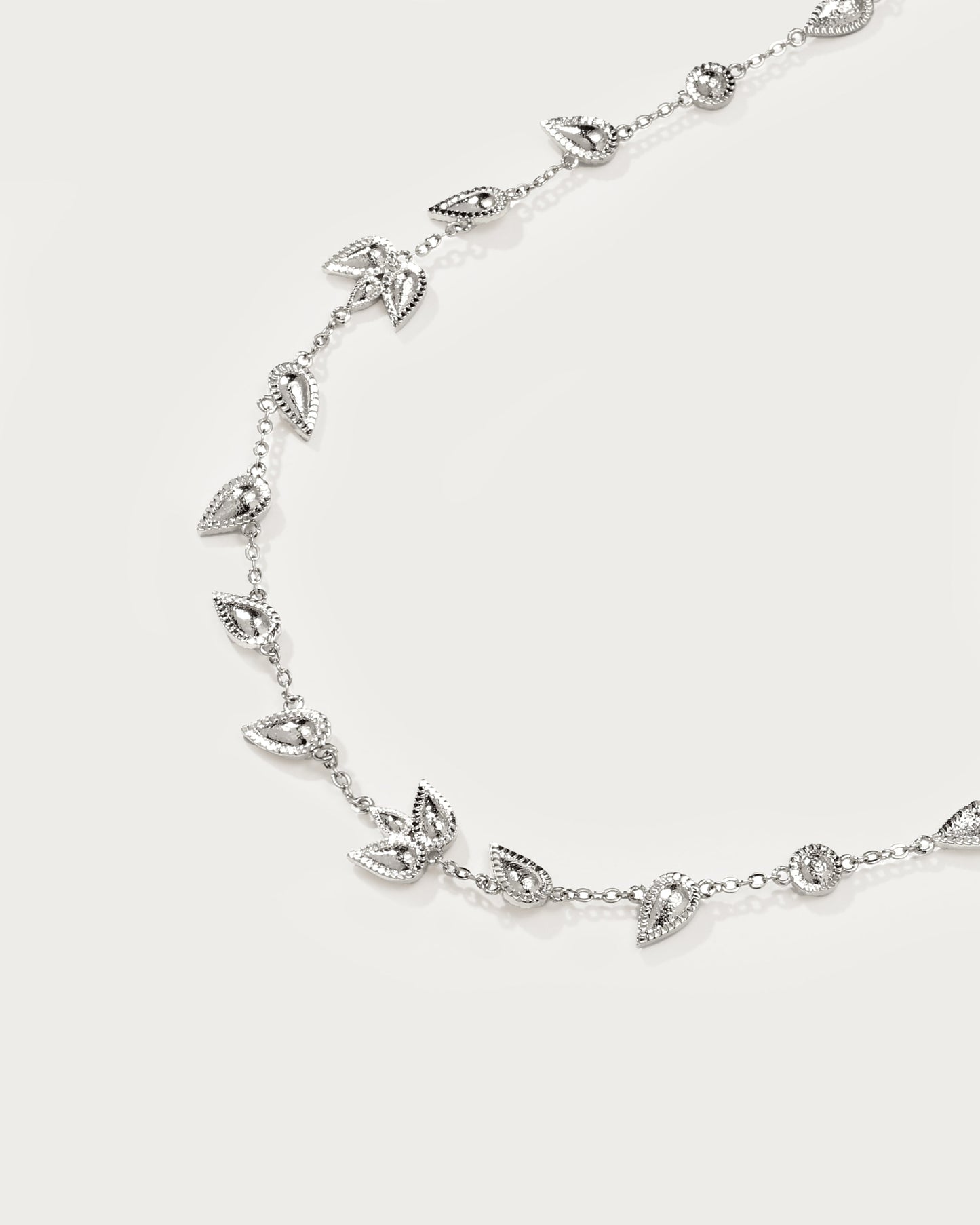 Petal Chain in Silver