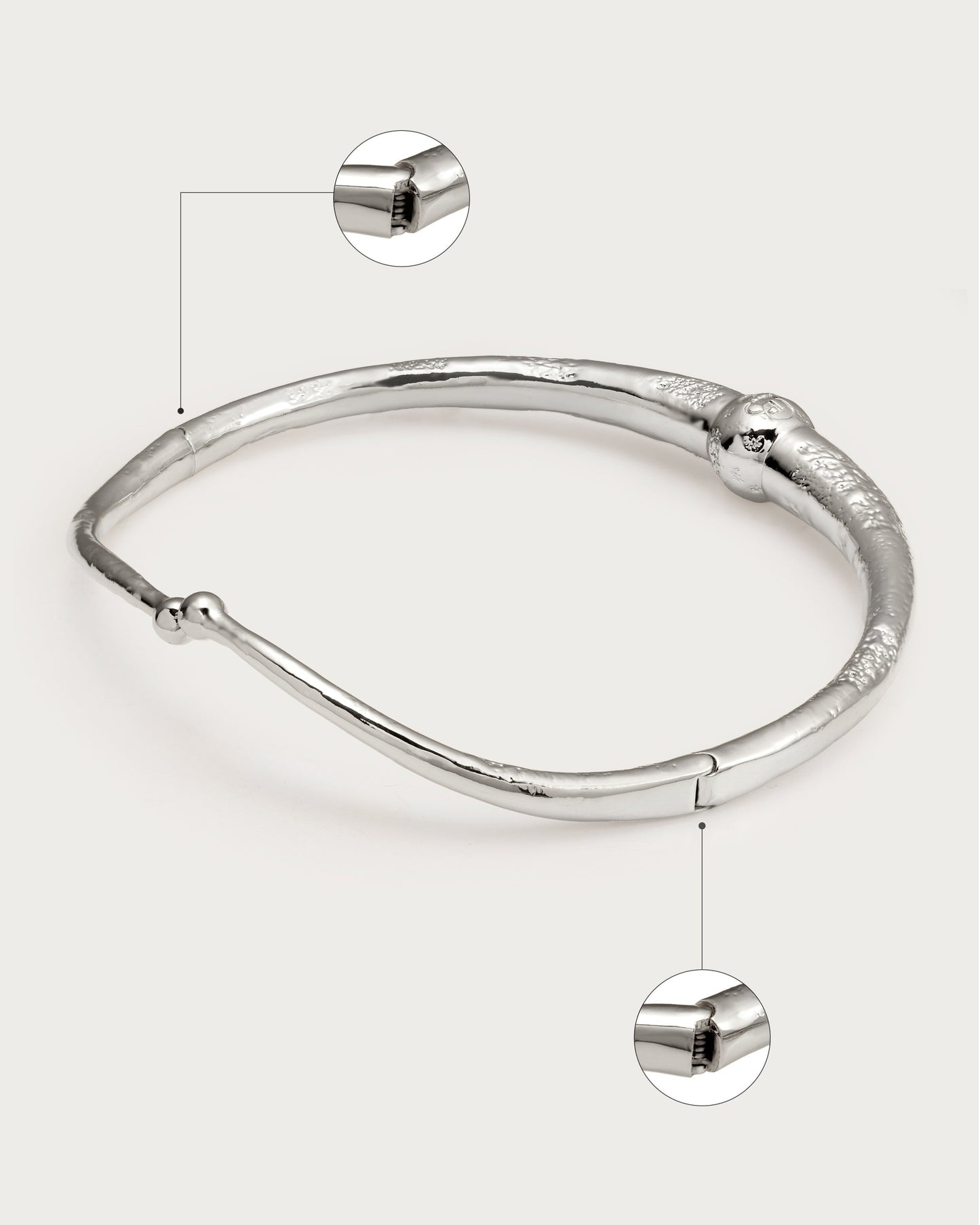 The Muse Choker in Silver