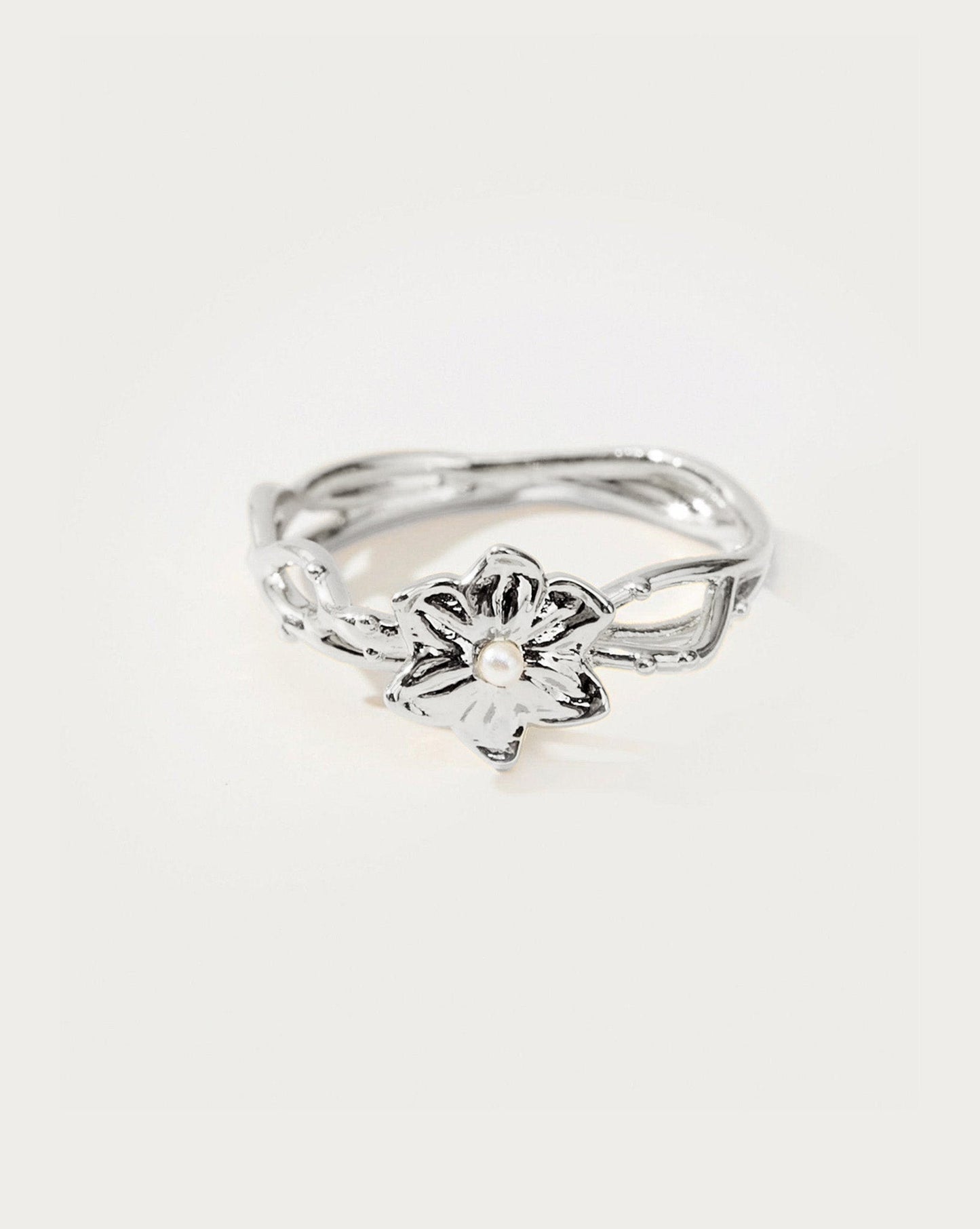 Victoria Ring in Silver